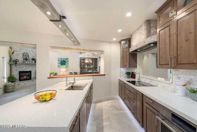 761 N Lazy J Way, Tucson, AZ 85748