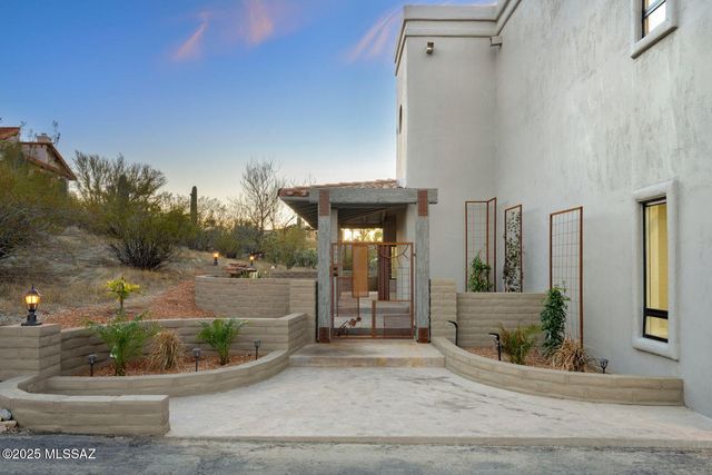 761 N Lazy J Way, Tucson, AZ 85748