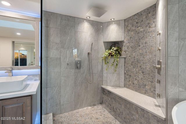 761 N Lazy J Way, Tucson, AZ 85748