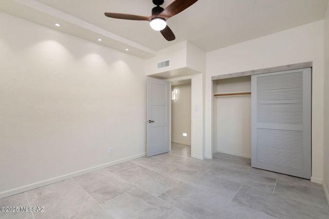 761 N Lazy J Way, Tucson, AZ 85748