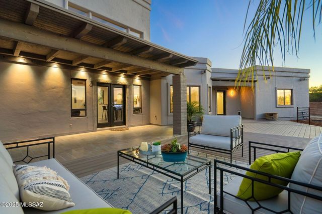 761 N Lazy J Way, Tucson, AZ 85748