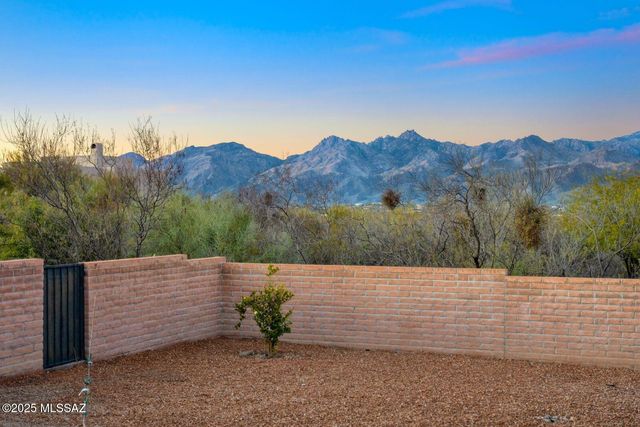 761 N Lazy J Way, Tucson, AZ 85748