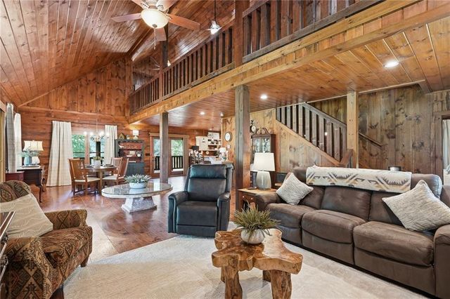 965 Bell Road, Mineral Bluff, GA 30559