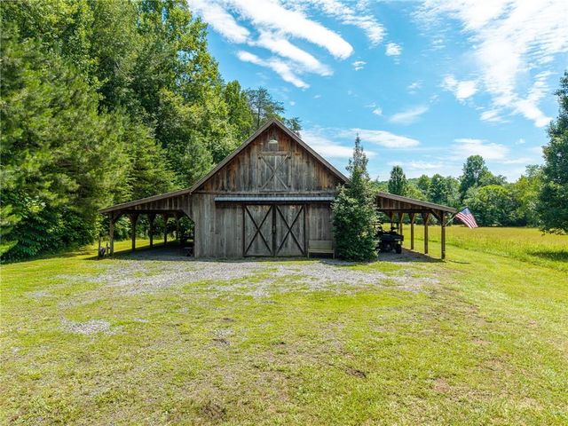 965 Bell Road, Mineral Bluff, GA 30559