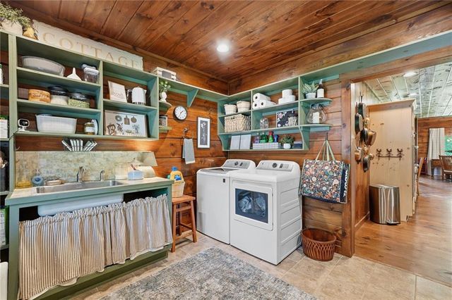 965 Bell Road, Mineral Bluff, GA 30559