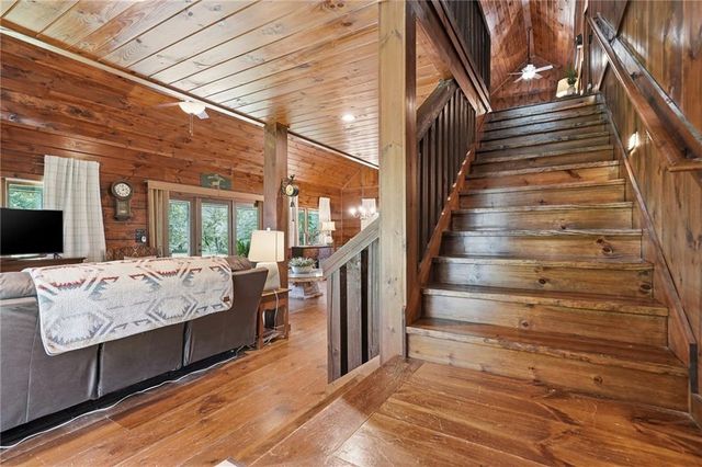 965 Bell Road, Mineral Bluff, GA 30559