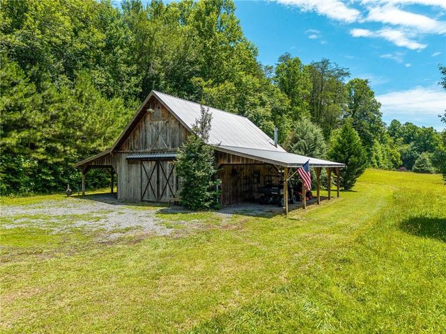 965 Bell Road, Mineral Bluff, GA 30559