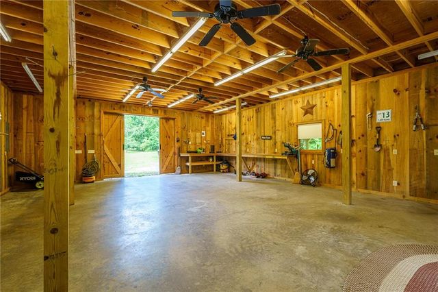 965 Bell Road, Mineral Bluff, GA 30559