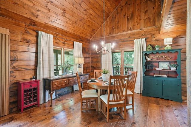 965 Bell Road, Mineral Bluff, GA 30559