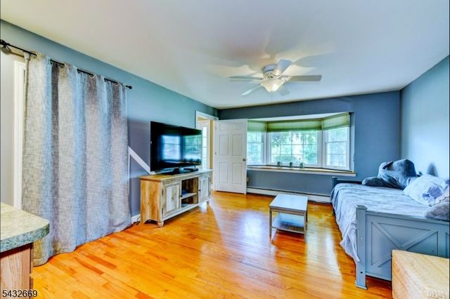 25 Carol Dr, Vernon Twp., NJ 07418