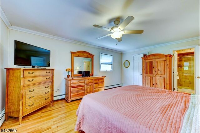 25 Carol Dr, Vernon Twp., NJ 07418
