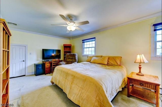 25 Carol Dr, Vernon Twp., NJ 07418