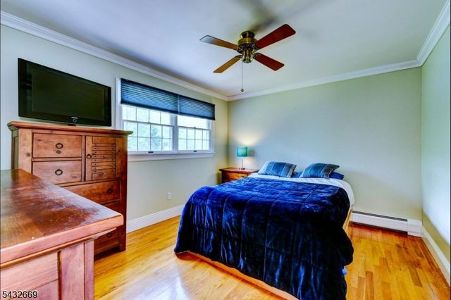 25 Carol Dr, Vernon Twp., NJ 07418
