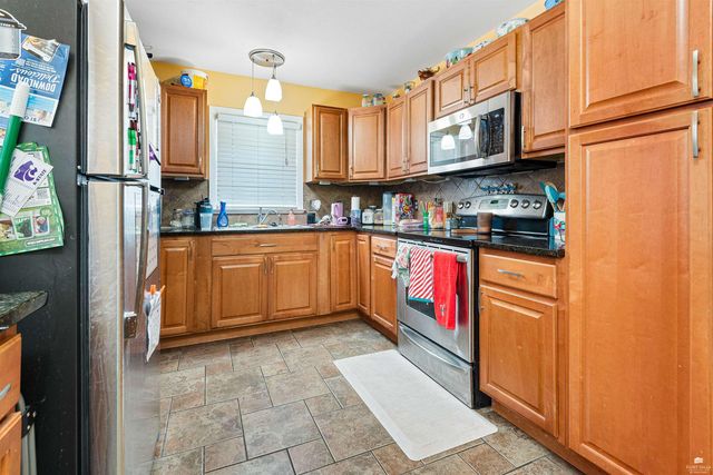 2408 Buena Vista, Manhattan, KS 66502