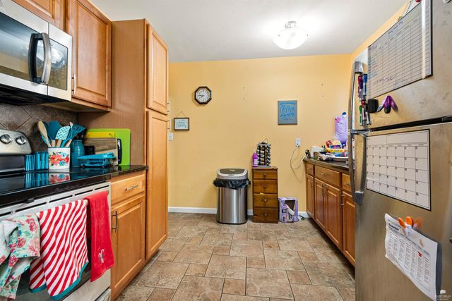 2408 Buena Vista, Manhattan, KS 66502