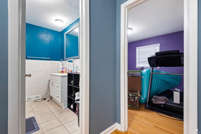 2408 Buena Vista, Manhattan, KS 66502