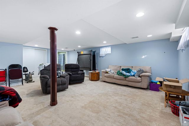 2408 Buena Vista, Manhattan, KS 66502