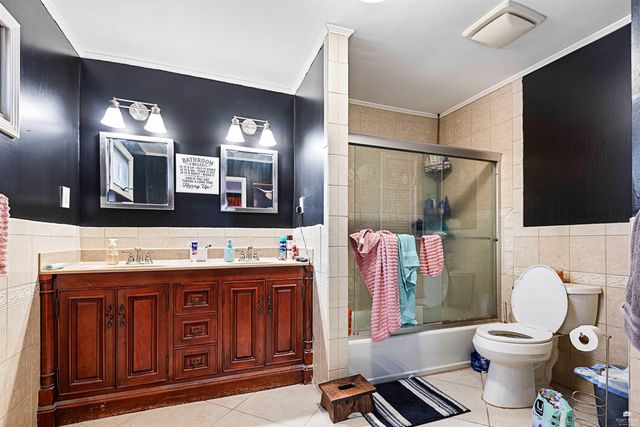 2408 Buena Vista, Manhattan, KS 66502