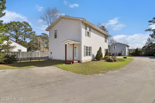 101 & 301 Johns Way, Newport, NC 28570