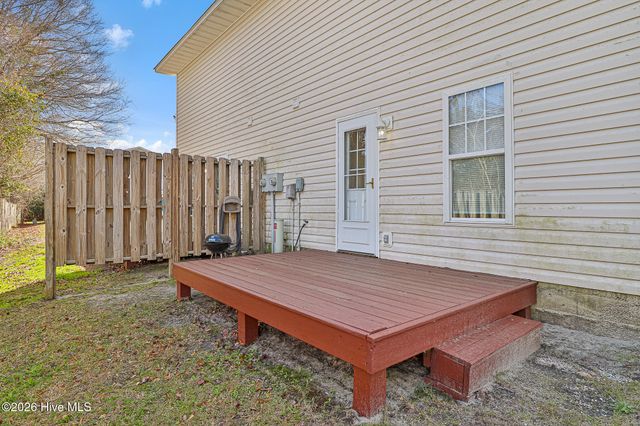 101 & 301 Johns Way, Newport, NC 28570