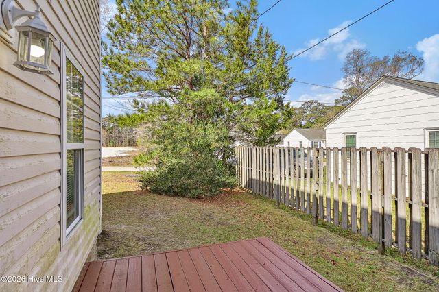 101 & 301 Johns Way, Newport, NC 28570