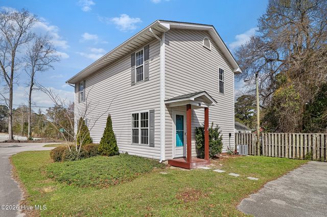 101 & 301 Johns Way, Newport, NC 28570