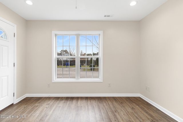 101 & 301 Johns Way, Newport, NC 28570