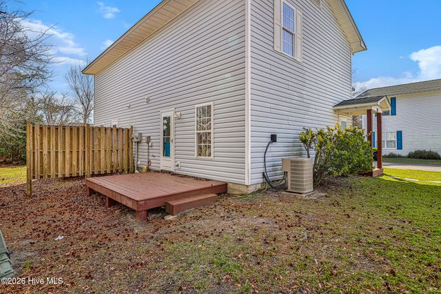 101 & 301 Johns Way, Newport, NC 28570