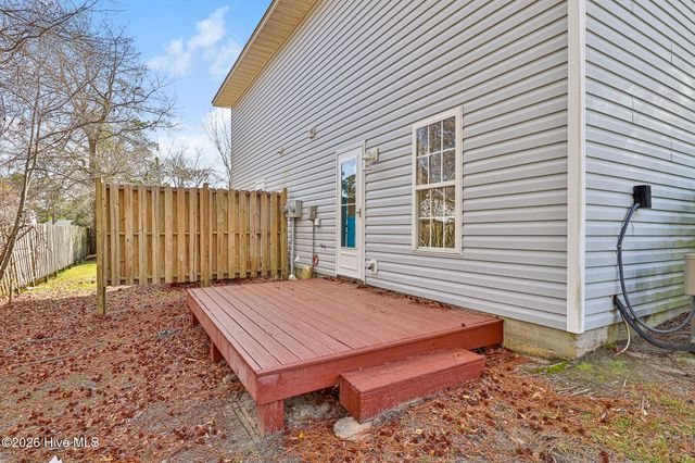 101 & 301 Johns Way, Newport, NC 28570