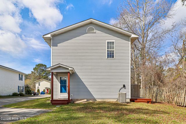 101 & 301 Johns Way, Newport, NC 28570