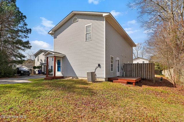 101 & 301 Johns Way, Newport, NC 28570