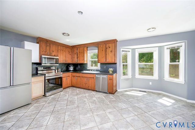 10166 Atlee Ridge Rd, Mechanicsville, VA 23116