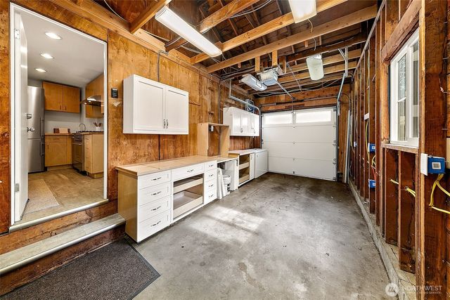 7025 25th Avenue NE, Seattle, WA 98115