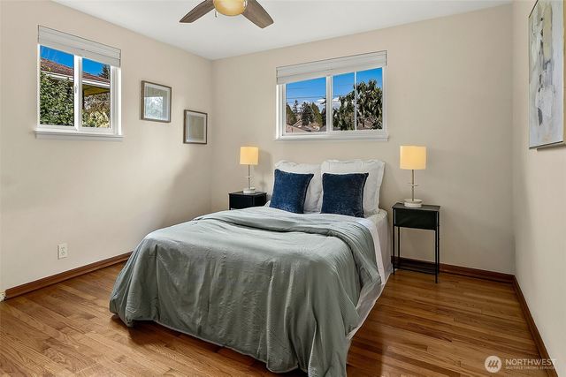 7025 25th Avenue NE, Seattle, WA 98115