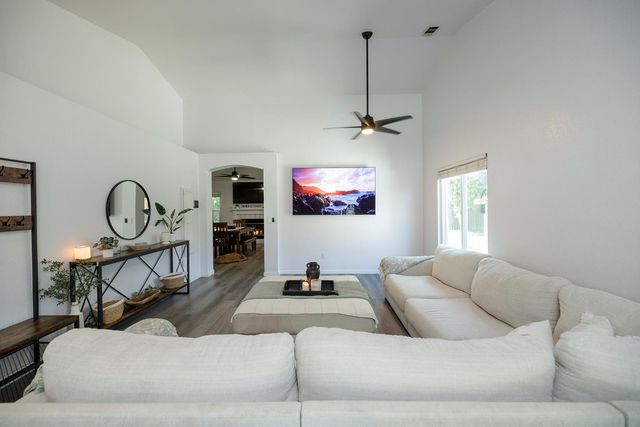 1336 Tranquil Ln, Ceres, CA 95307