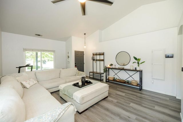 1336 Tranquil Ln, Ceres, CA 95307