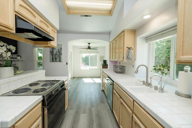 1336 Tranquil Ln, Ceres, CA 95307