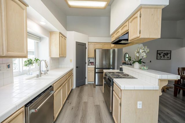 1336 Tranquil Ln, Ceres, CA 95307