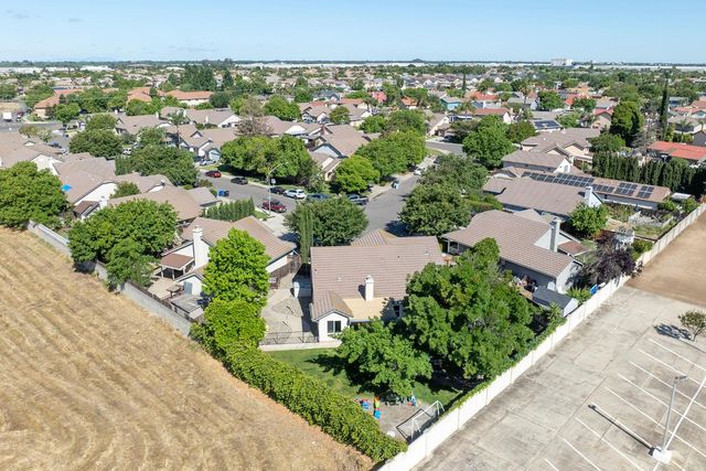 1336 Tranquil Ln, Ceres, CA 95307
