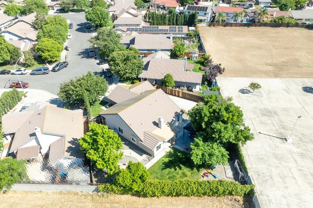 1336 Tranquil Ln, Ceres, CA 95307