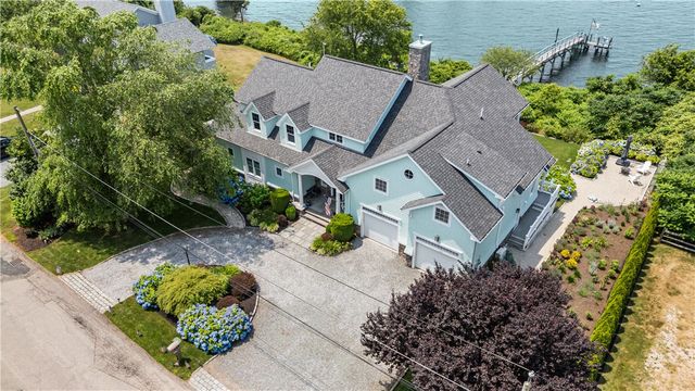 121 Seaside Drive, Jamestown, RI 02835