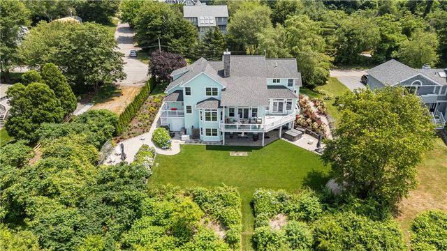 121 Seaside Drive, Jamestown, RI 02835