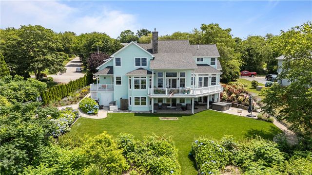 121 Seaside Drive, Jamestown, RI 02835
