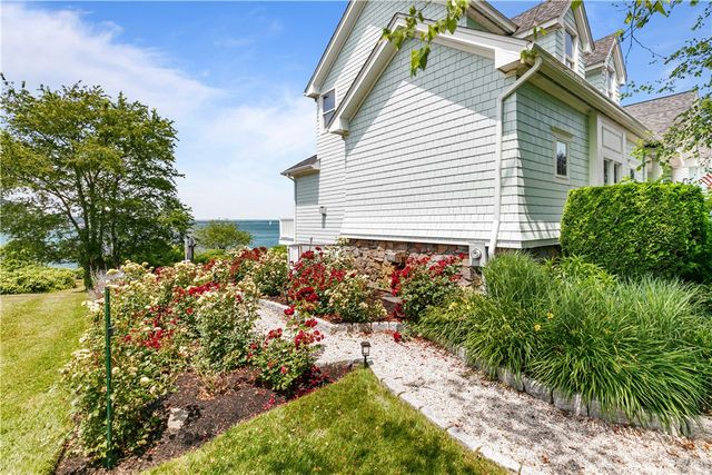 121 Seaside Drive, Jamestown, RI 02835