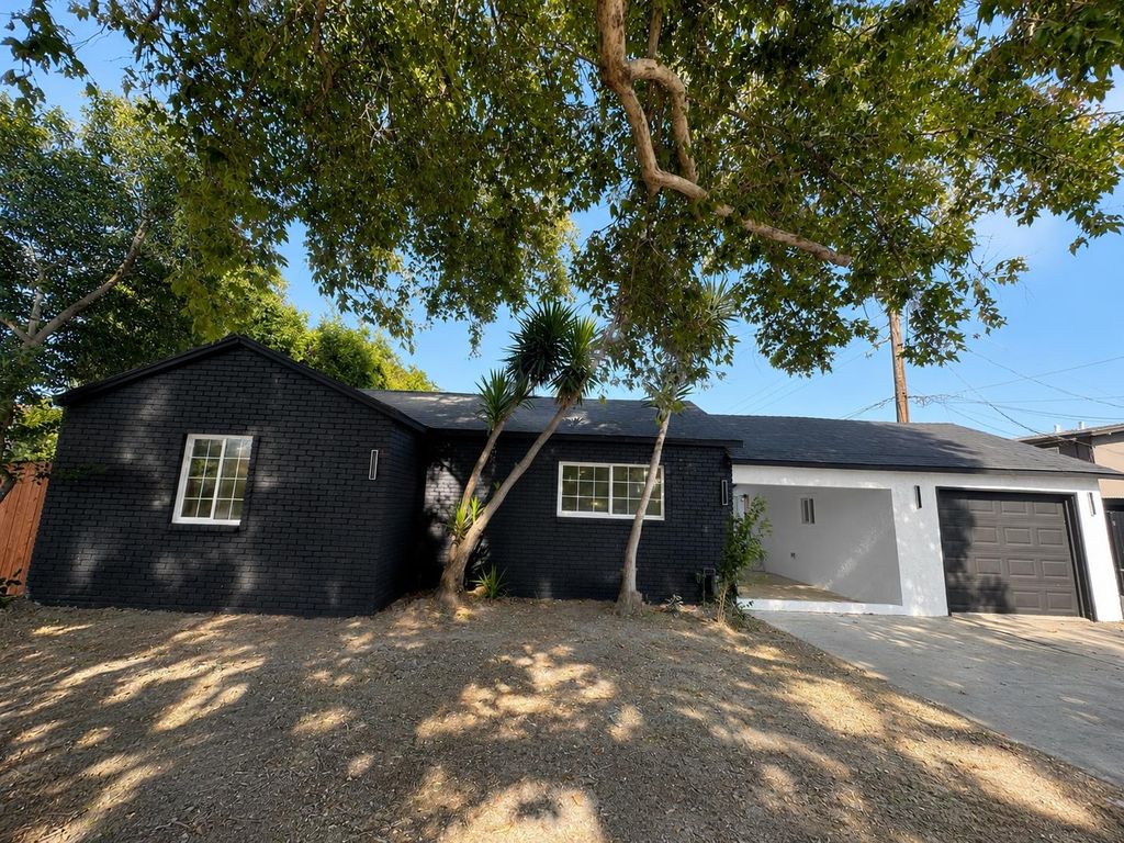 1214 Pioneer Ave, Turlock, CA 95380