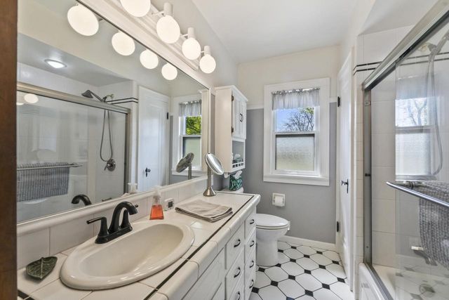N88W15893 Park BOULEVARD, Menomonee Falls, WI 53051