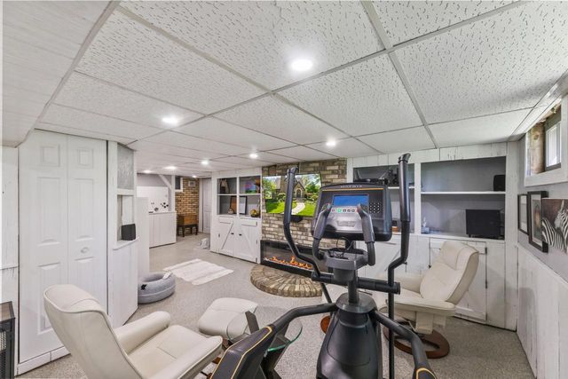 N88W15893 Park BOULEVARD, Menomonee Falls, WI 53051