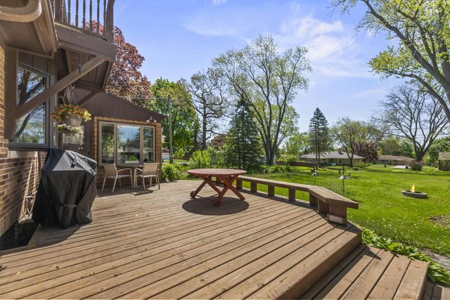 N88W15893 Park BOULEVARD, Menomonee Falls, WI 53051