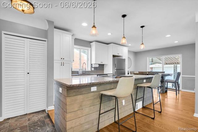 29535 Barkley Street, Livonia, MI 48154