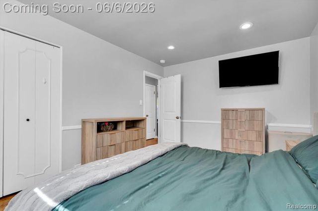 29535 Barkley Street, Livonia, MI 48154